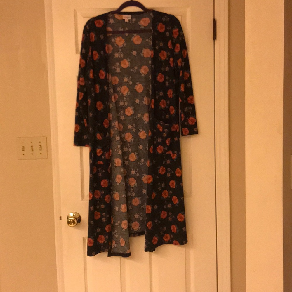 LuLa Roe Sarah cardigan floral print.